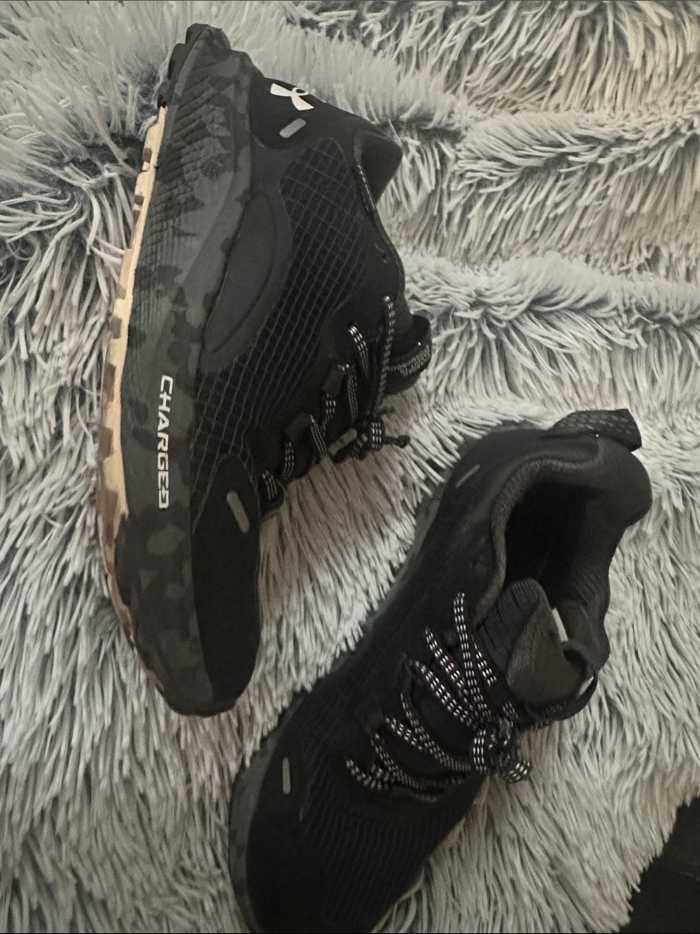 Under Armour Black Trail Running Shoes with Camouflage Midsole